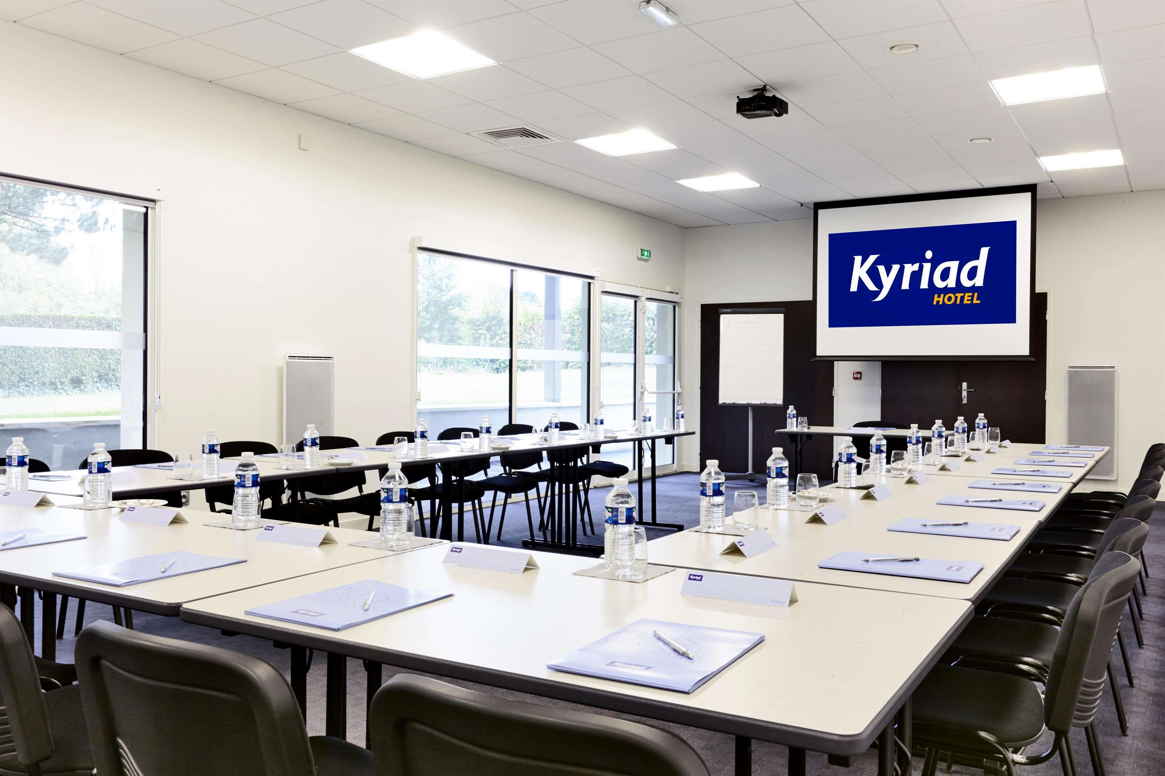 Kyriad Hotel Laval Laval  Exterior foto